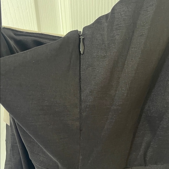 Betsy & Adam Ruffle One‎ Shoulder Scuba Trumpet Gown Black White Size 4 - Picture 7 of 10